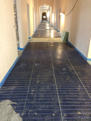 Fußbodenheizung Flurbereich: Kapillarrohrmatten vor dem Vergießen.